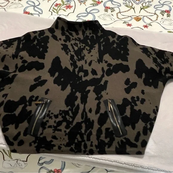 Joseph Ribkoff Cocoon Top - Picture 7 of 9